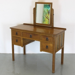 ‘Acornman’ Alan Grainger Oak Dressing Table and Mirror