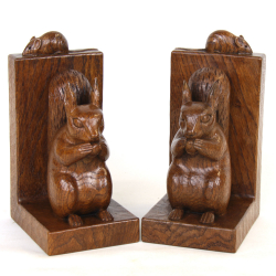 Robert Mouseman Thompson Squirrel Carved Oak Bookends, 1940s/50s