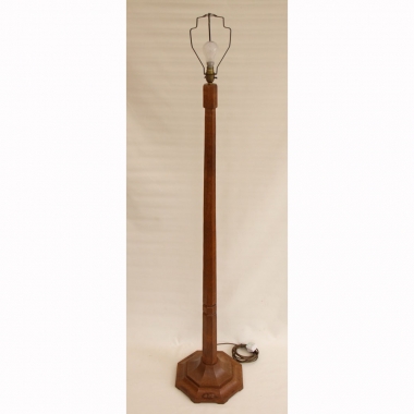 Robert ‘Mouseman’ Thompson, Oak Standard Lamp
