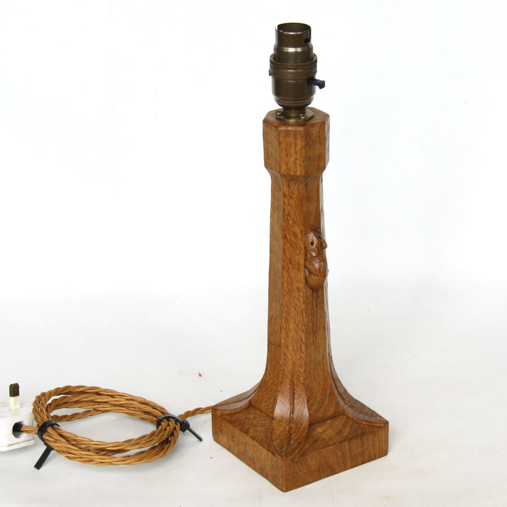 robert-mouseman-thompson-oak table-lamp
