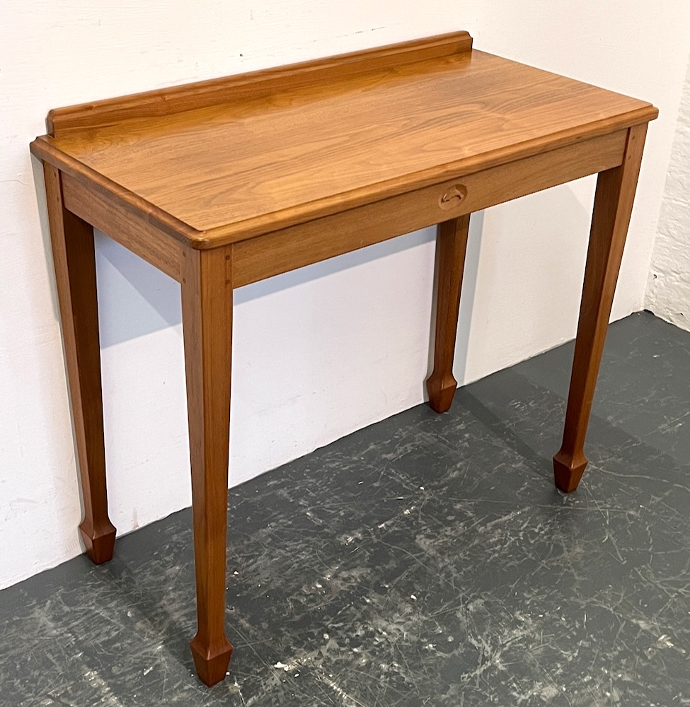 peter daynes dolphinman hall side table